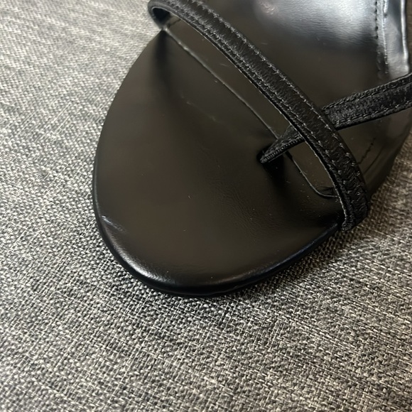 Open Toe Heels - Picture 9 of 9